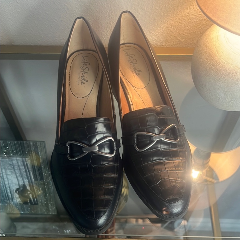 Life Stride Black Classic Leather Loafers 9 W